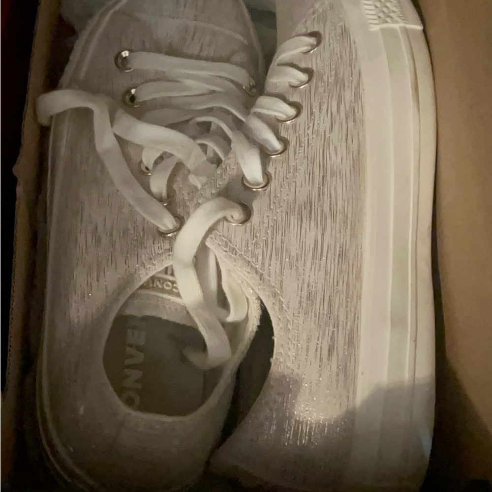 Converse White High-Top Sneakers Classic Style